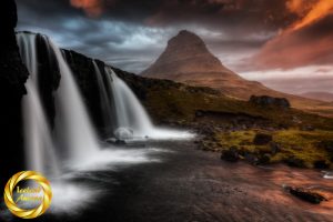 Kirkjufell & Kirkjufellsfoss waterfall