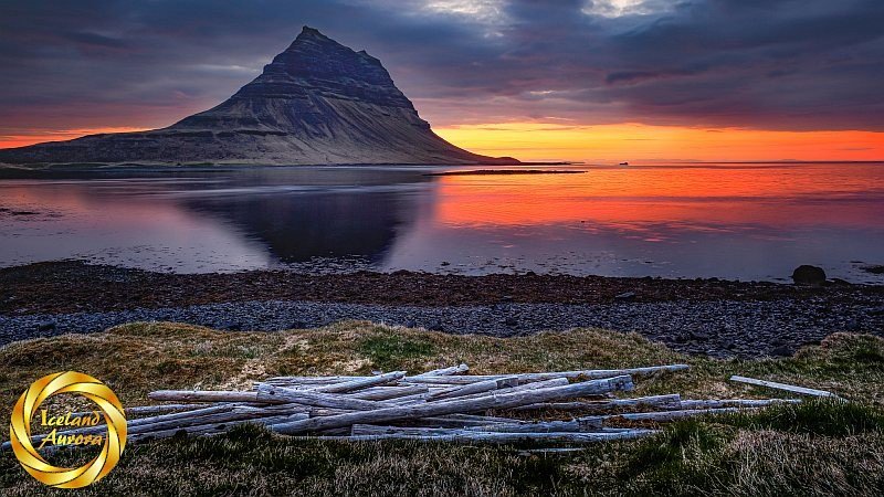 Kirkjufell Mountain Logs