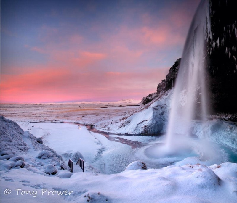 Seljalandsfoss Pink