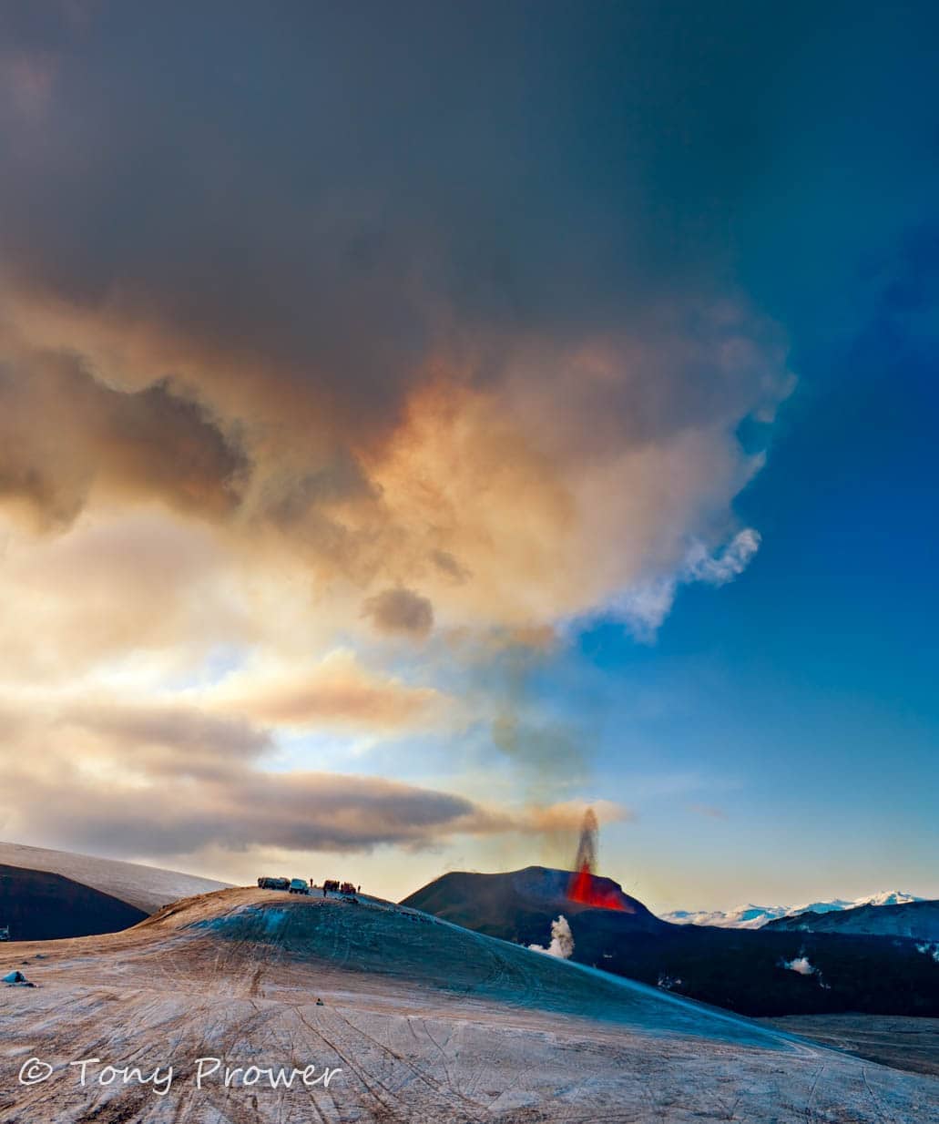 Fimmvordurhals Volcano eruption