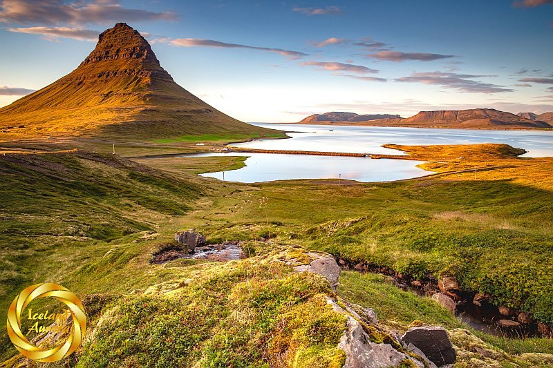 Kirkjufell mountain & Grundarfjordur bay