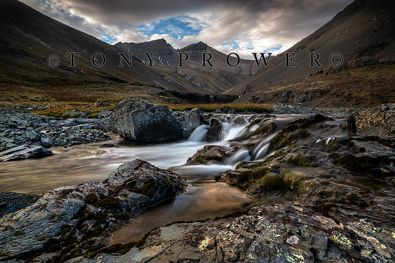 Video Tutorial: Icelandic Waterfall Skutafoss