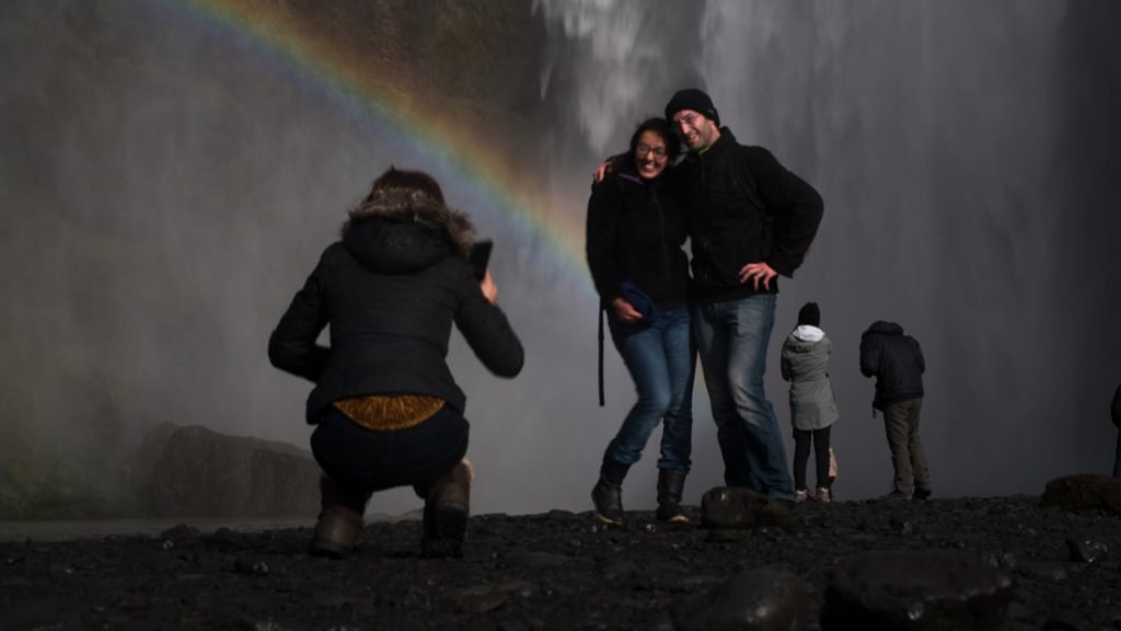 Skogafoss pose