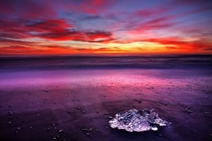 Velvet beach Jökulsarlon