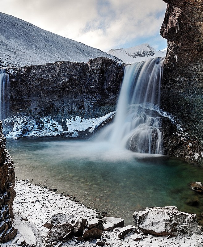 Skutafoss Waterfall Vertical