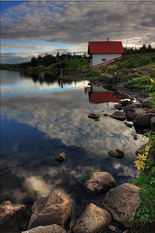 Thingvallavatn Lake House