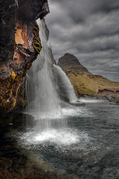 Kirkjufellsfoss waterfall Vertical
