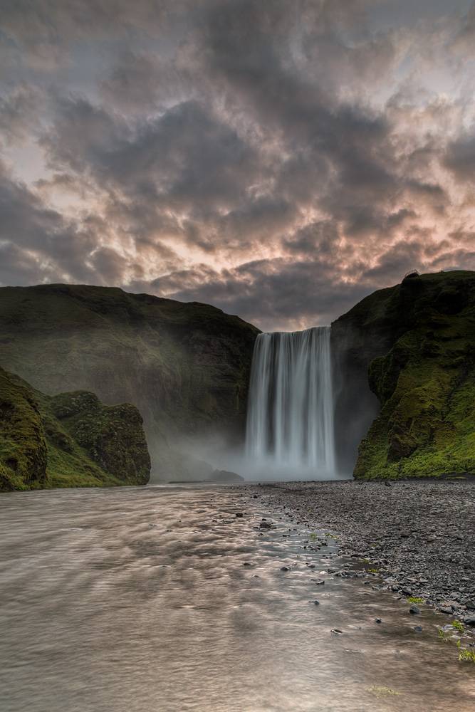 Skogafoss waterfall: Top #Iceland photo locations