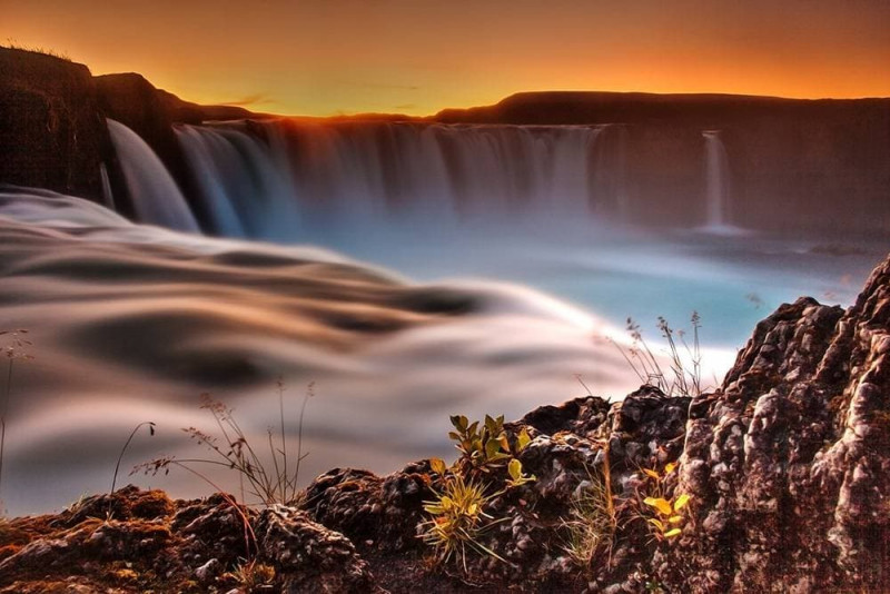 Godafoss waterfall ledge