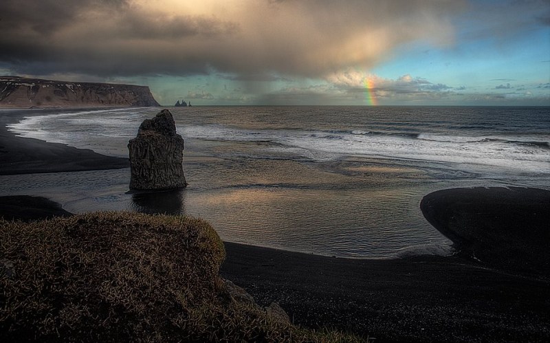 Dyrholaey view to Reynisdrangar