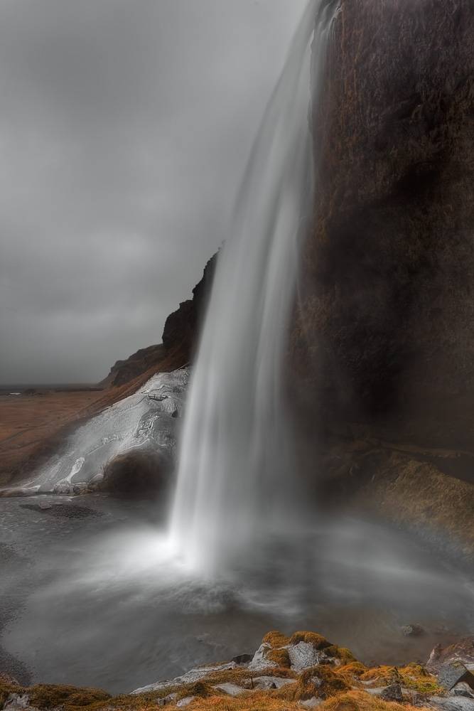 Seljalandsfoss Rainy vertical