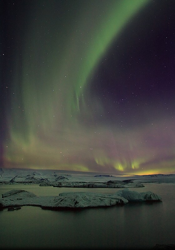 Northern lights at Jokulsarlon