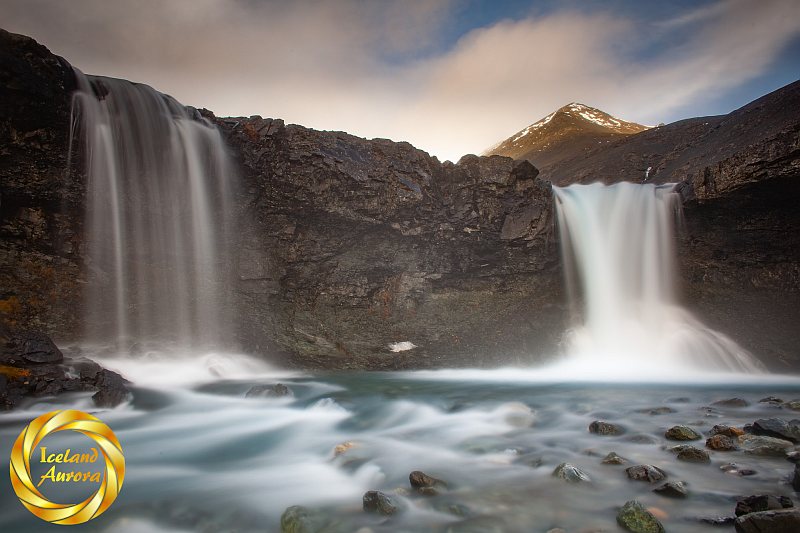 Skutafoss Mountains