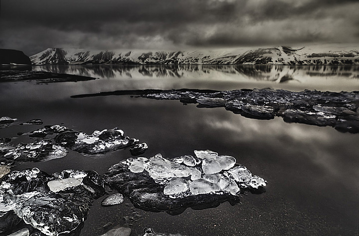 Ice on Kliefarvatn Lake