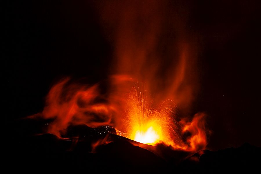Crater eruption