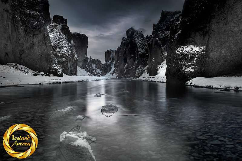 Fjaðrárgljúfur River Gorge, Iceland